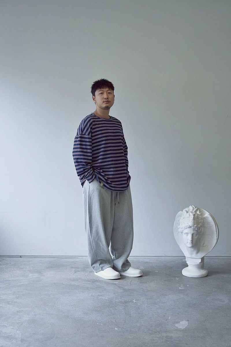 STRIPE BINDING-NECK BOX TEE (Dark Navy)