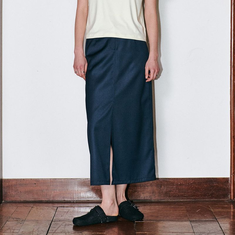 CORCA（コルカ）の「Front Slit Skirt Navy（Skirts）」