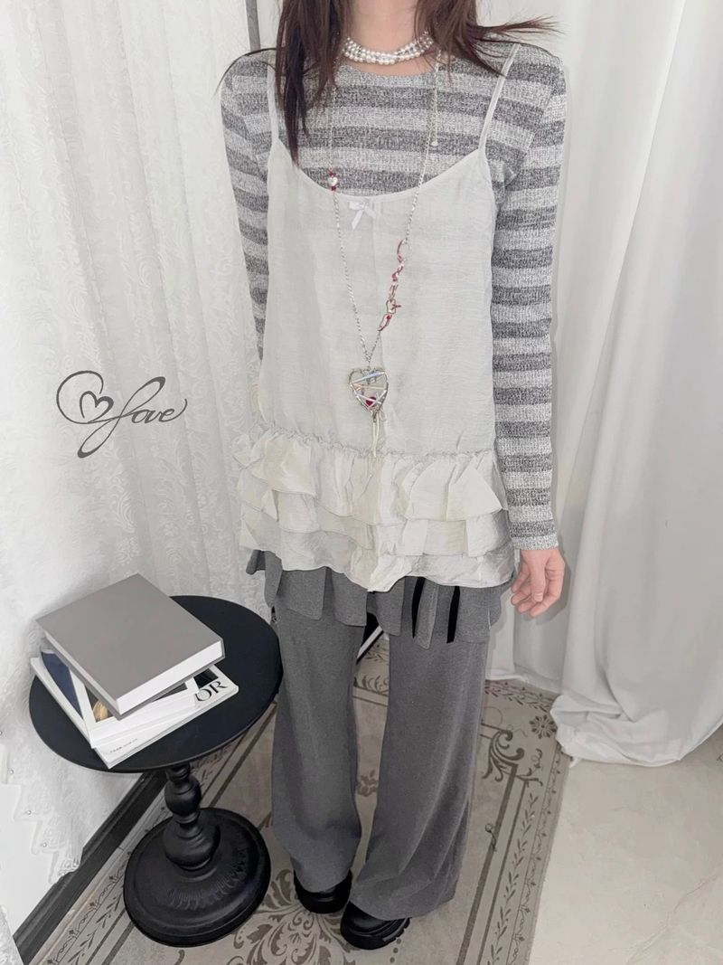 Tiered Flare Knit Pants