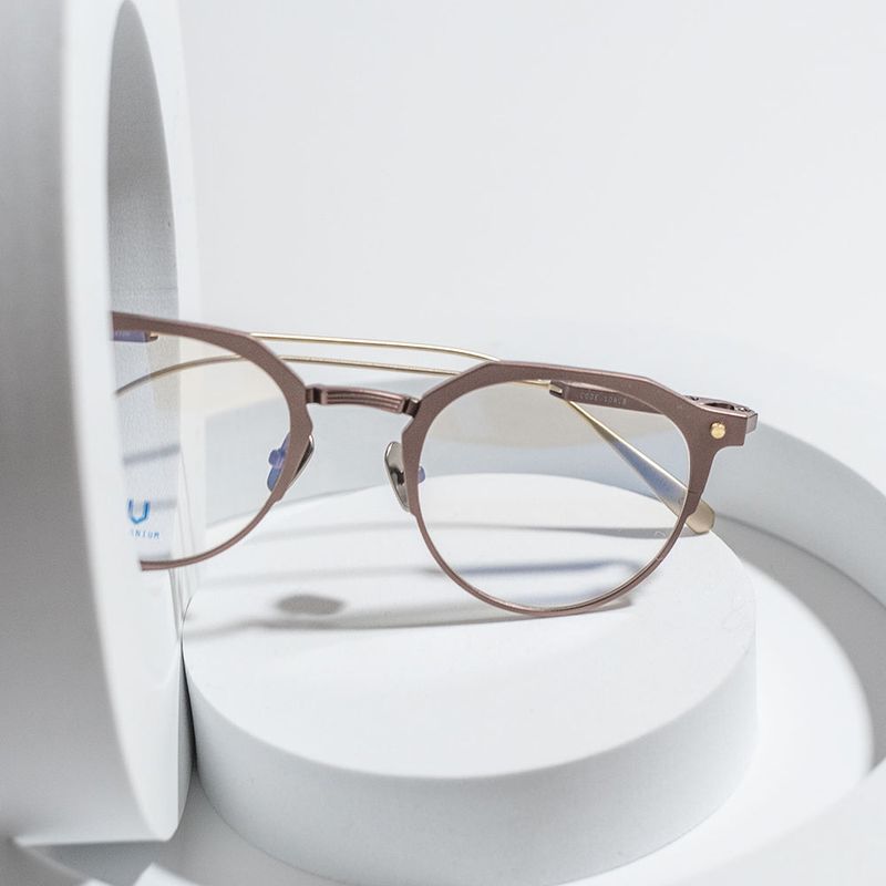 Knouun Round titanium glasses CODE. 104. B Brown N Gold