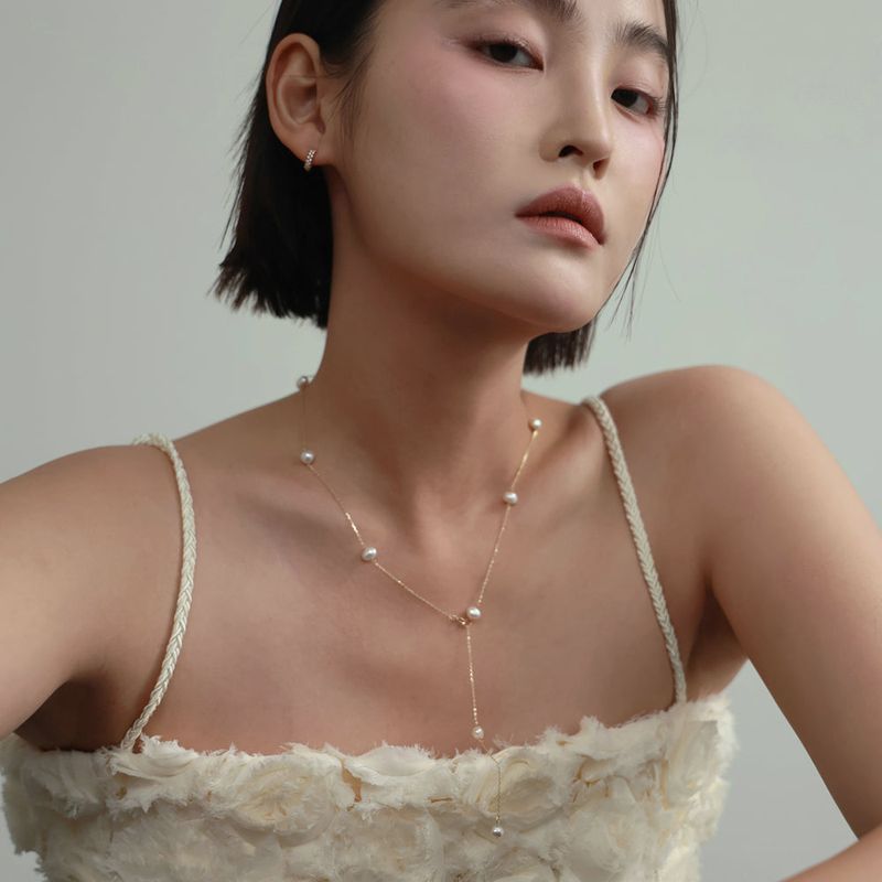 gold pearl drop necklace (material 14K gold)
