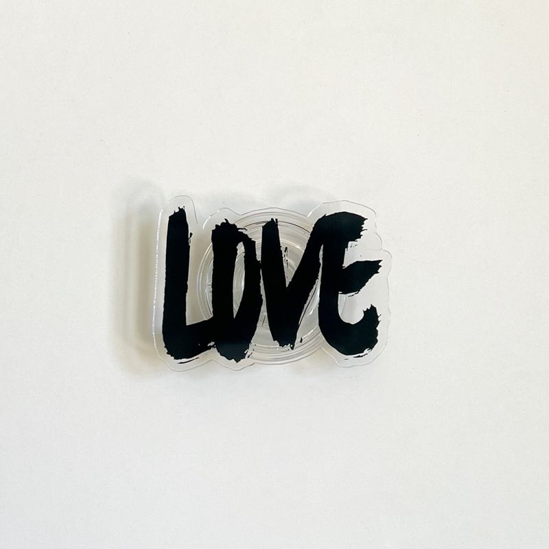 a3b3（エースリービースリー）の「Love Love Love Black Acrylic Tok（Smartphone Accessories）」