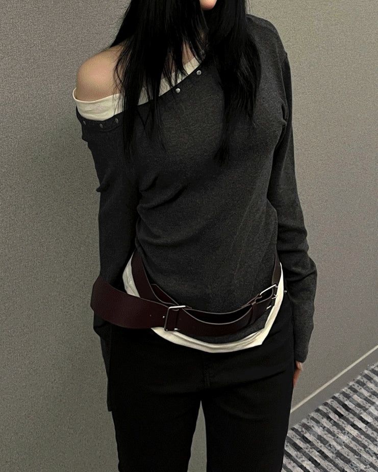 Cape off shoulder