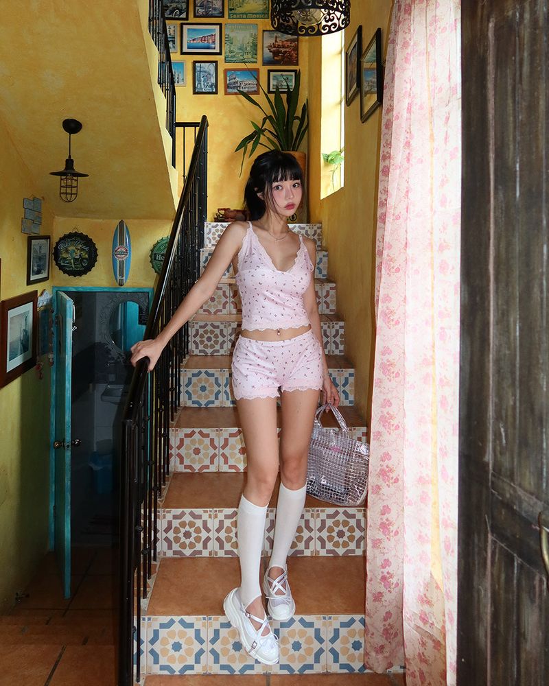 Flower Lace Sleeveless & Shorts Two-piece Set
