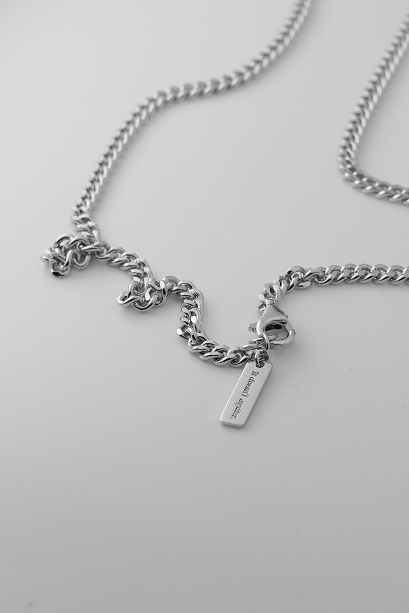 Curb chain necklace
