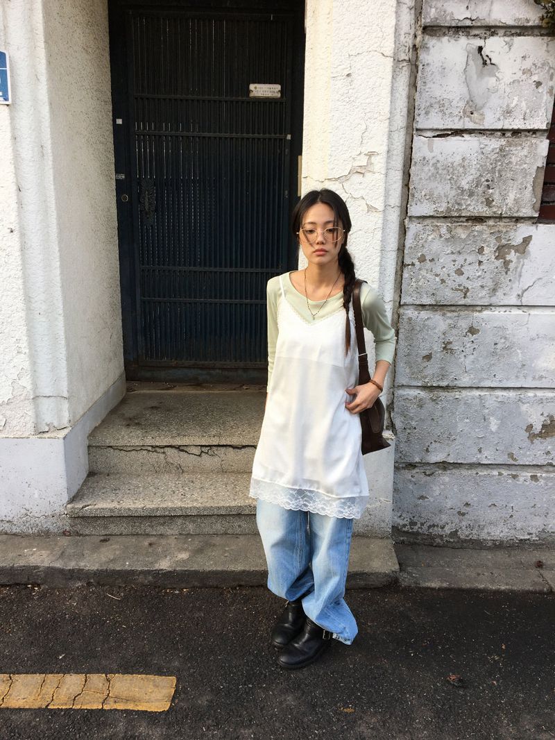 Peacock Light Washed Denim (1color)