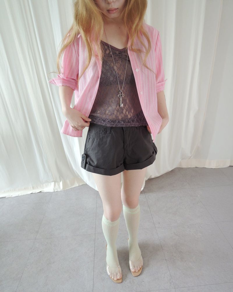 TAUPE ROLL-UP SHORT PANTS
