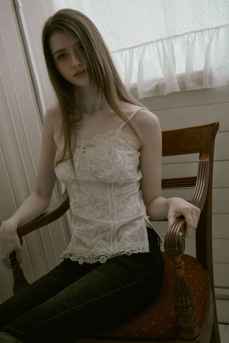  Velvet Lace Sleeveless White