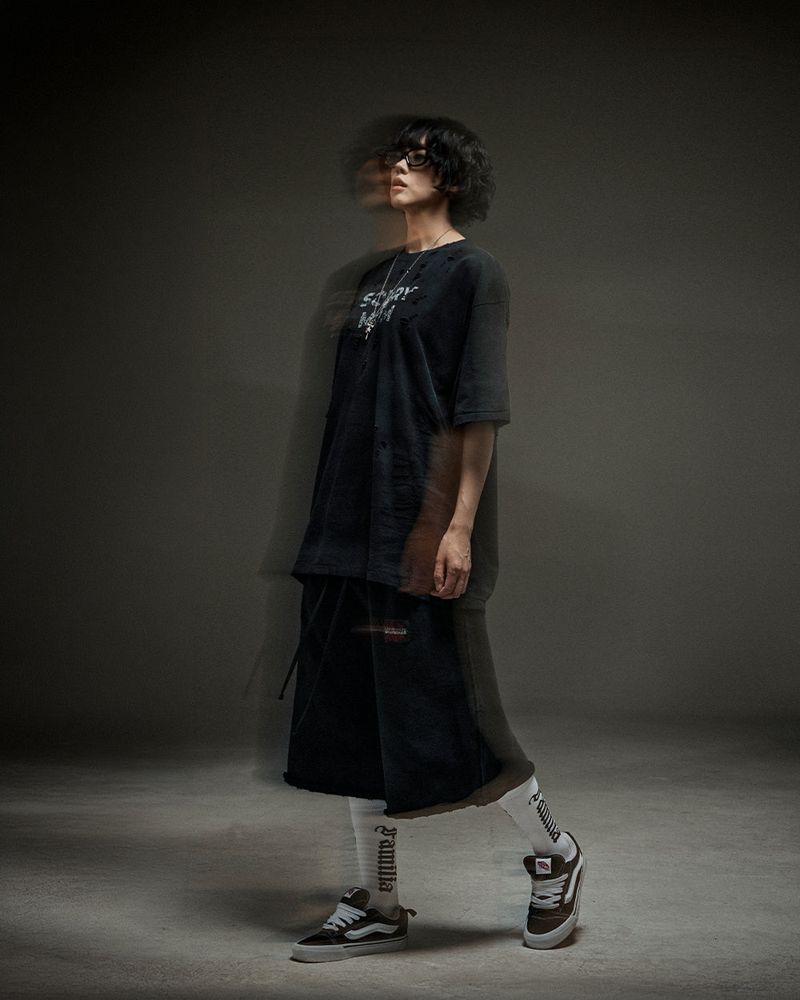 Washed destroyed bermuda P dusty black