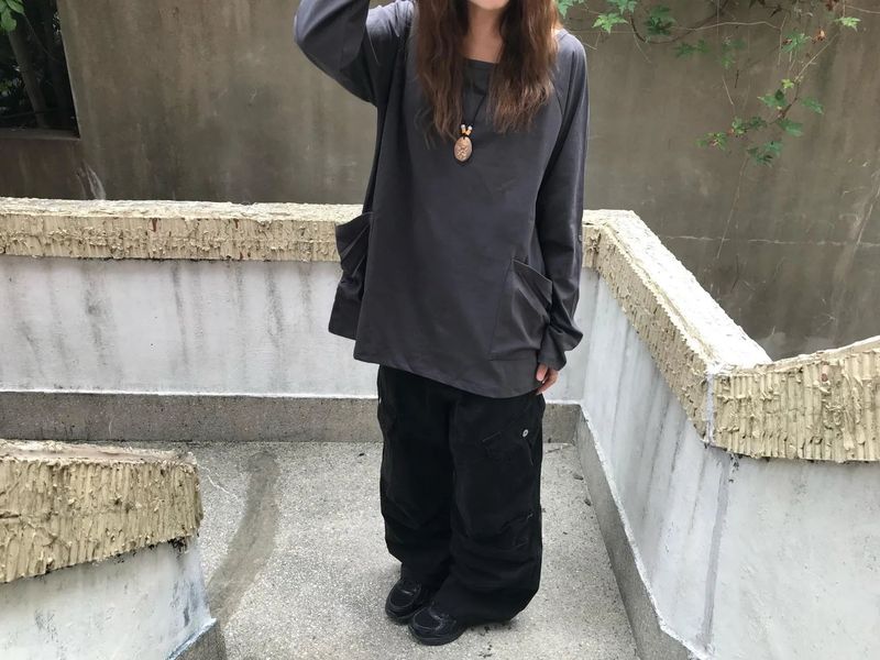 hino shirring pocket t-shirts