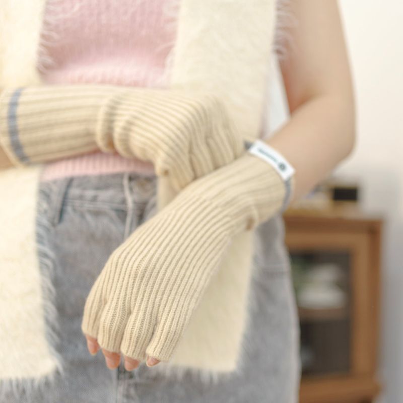 meminn（ミミン）の「ton hart finger gloves 5colors（Fashion Accessories）」