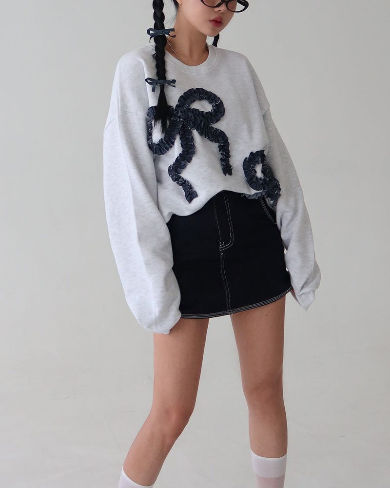 denim ribbon oversized fit sweatshirt