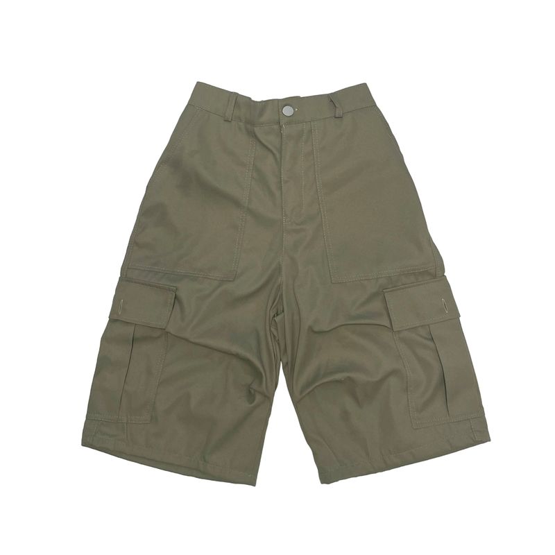 Big cargo bermuda pants
