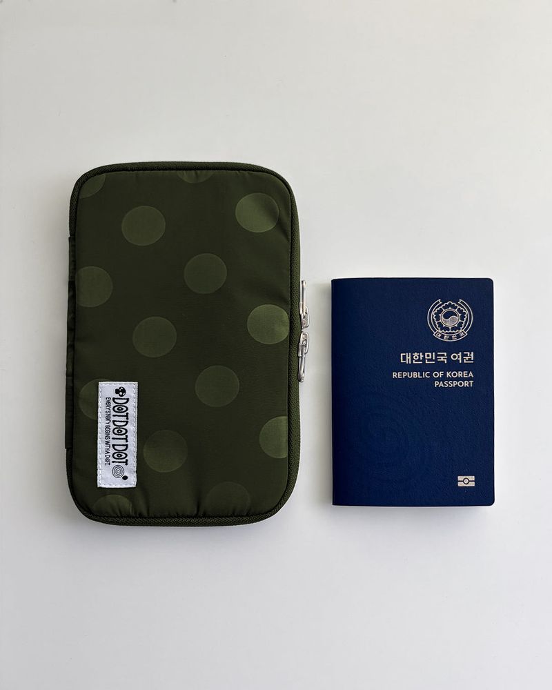 [RFID Block] Travel Wallet (Dot Khaki)⁠