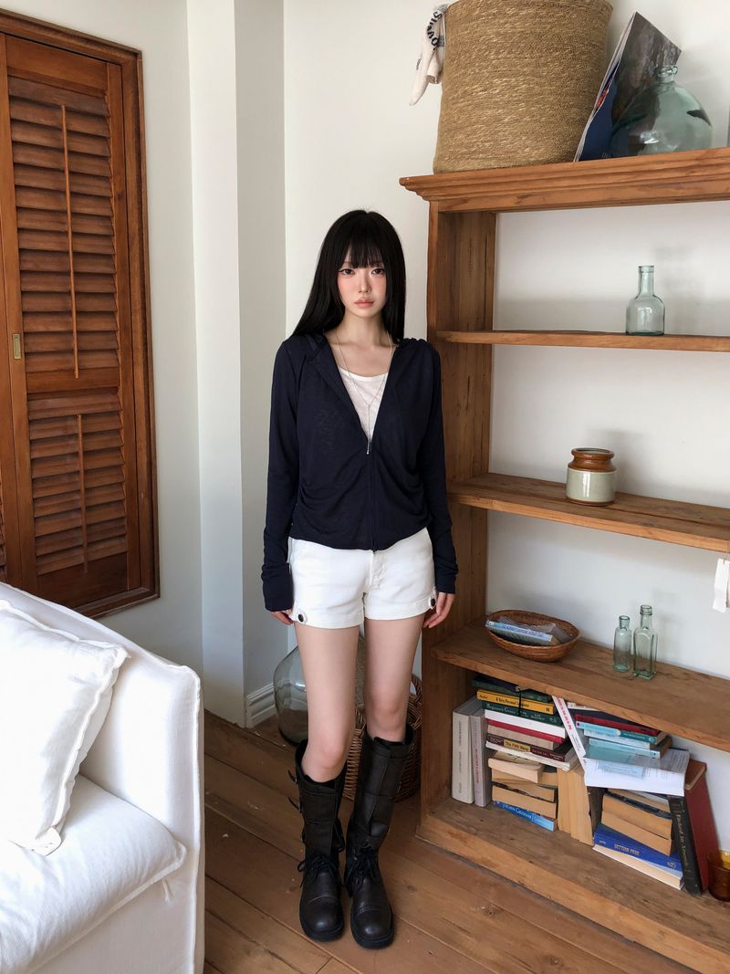 WONDER WONDER（ワンダーワンダー）の「Eon Side-Tab Button Shorts（Pants）」