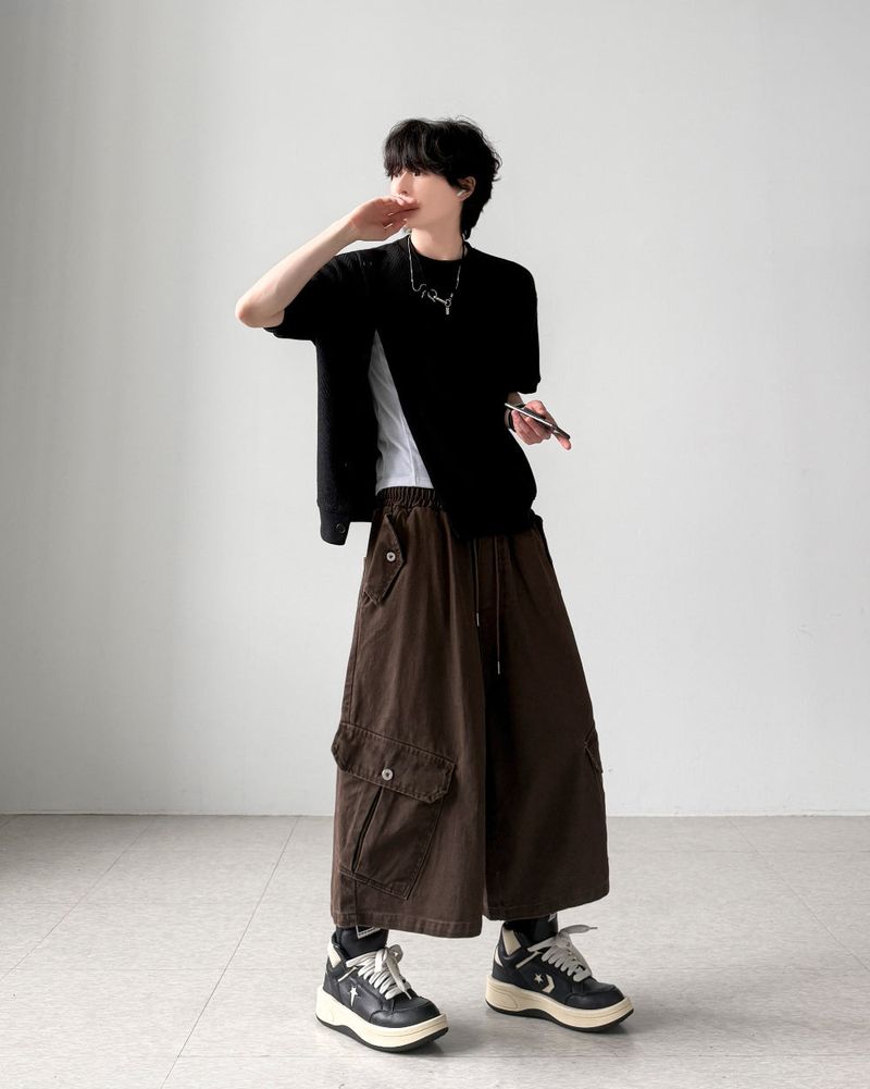 Eight Cargo Bermuda Pants