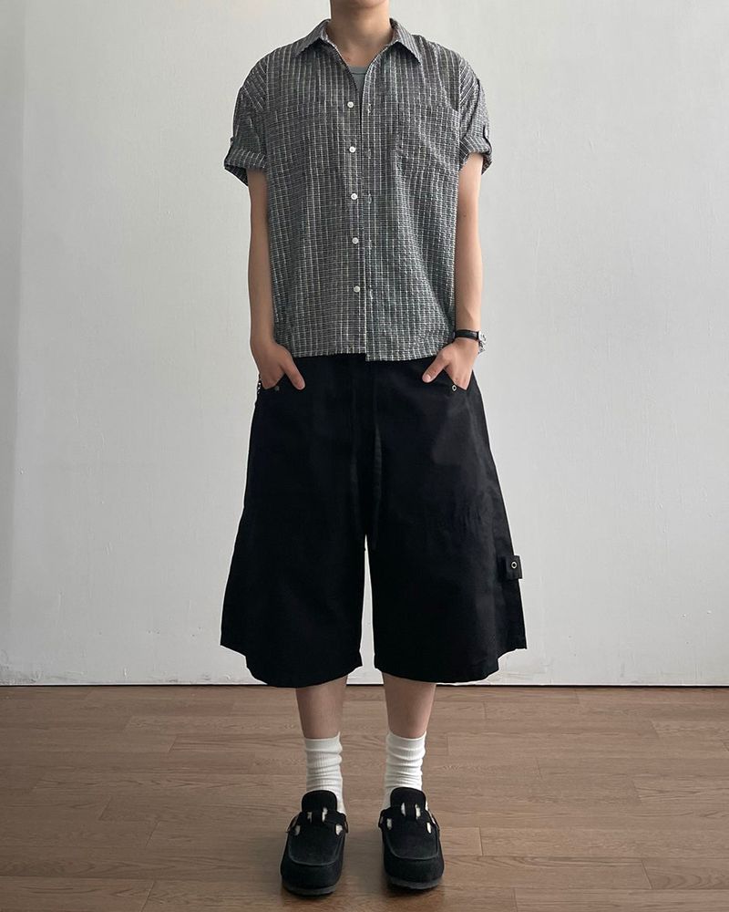 Pore Eyelet Bermuda Pants