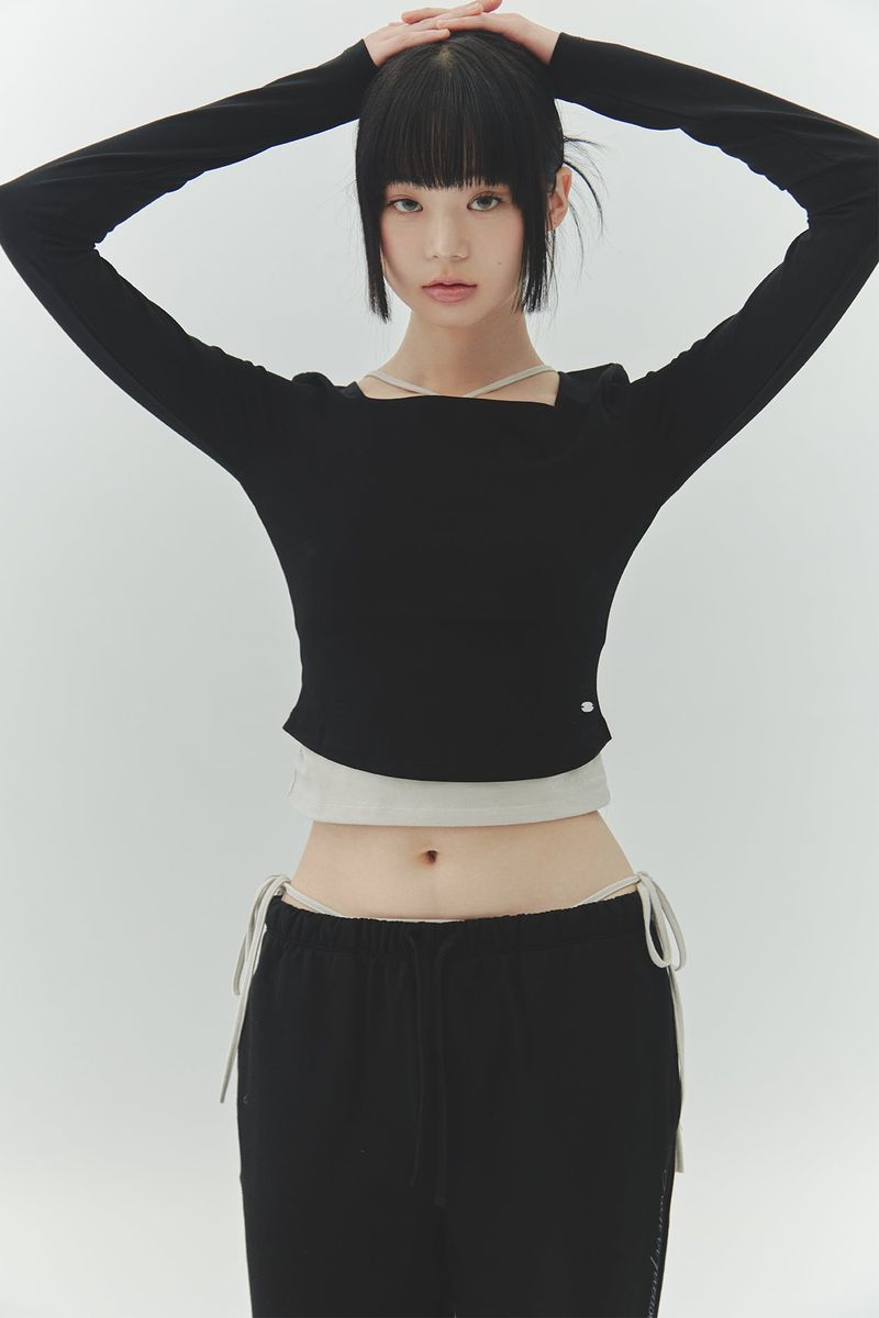 PAIN OR PLEASURE（ペインオアプレジャー）の「LOWER SQUARE TOP black（Tops）」