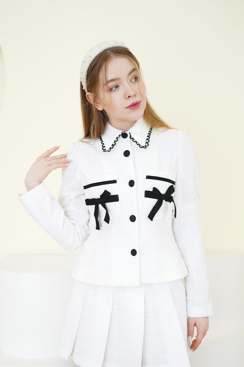 set tweed romantic jacket skirt white