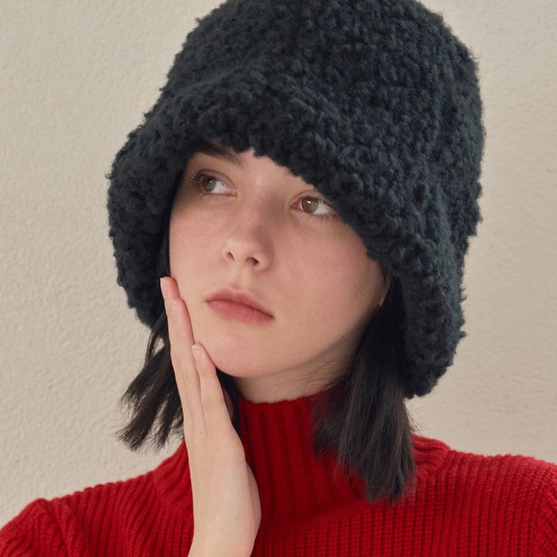 VA Square Longlabel Fleece Tulip Hat / Black