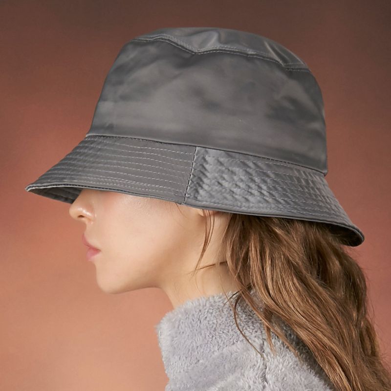 Poly bucket hat