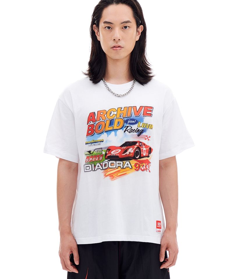 ARCHIVE BOLD（アーカイブボールド）の「[Archive Bold X Diadora] RACING GRAPHIC T-SHIRTS (WHITE)（Tops）」