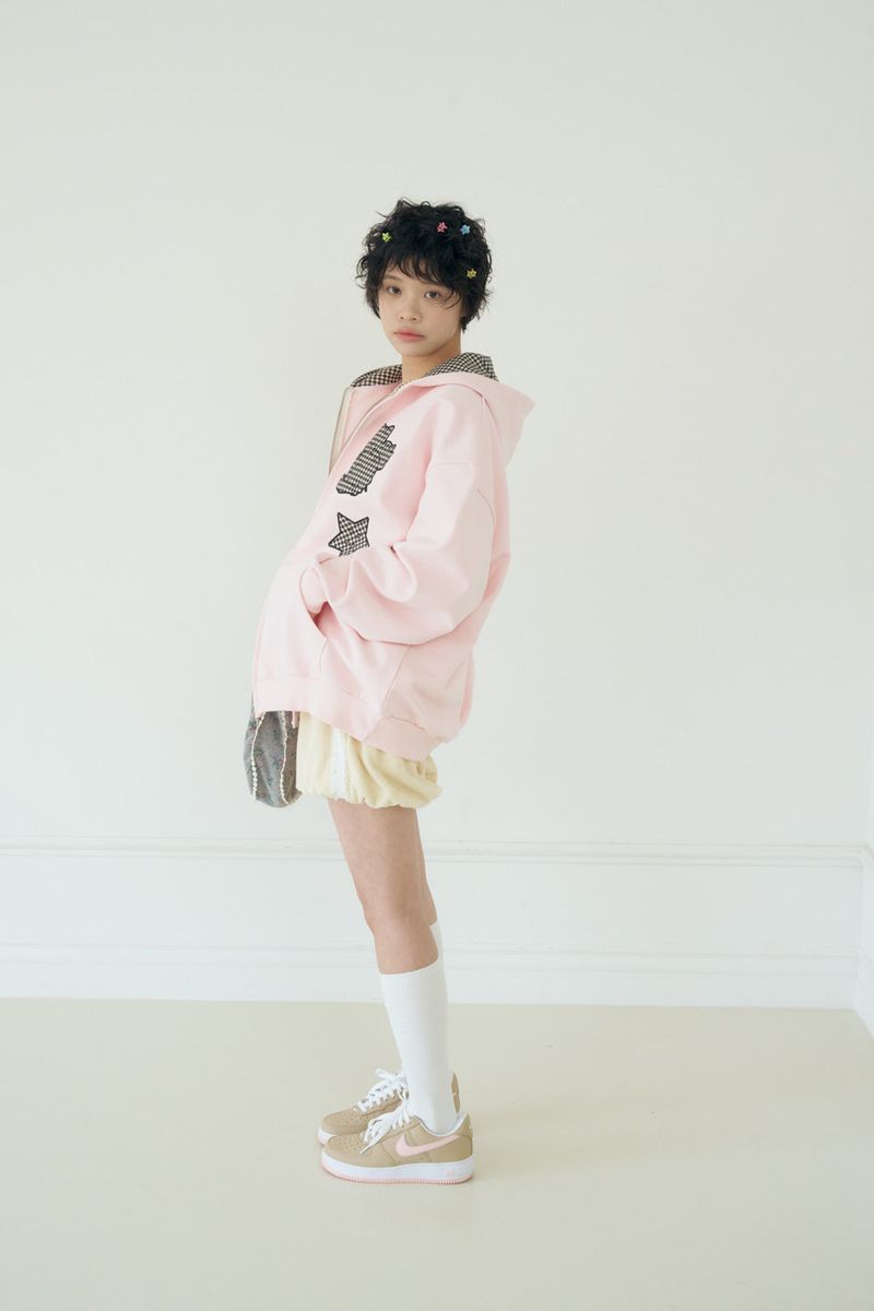 KIRING CHECK PATCH HOODIE (PINK)