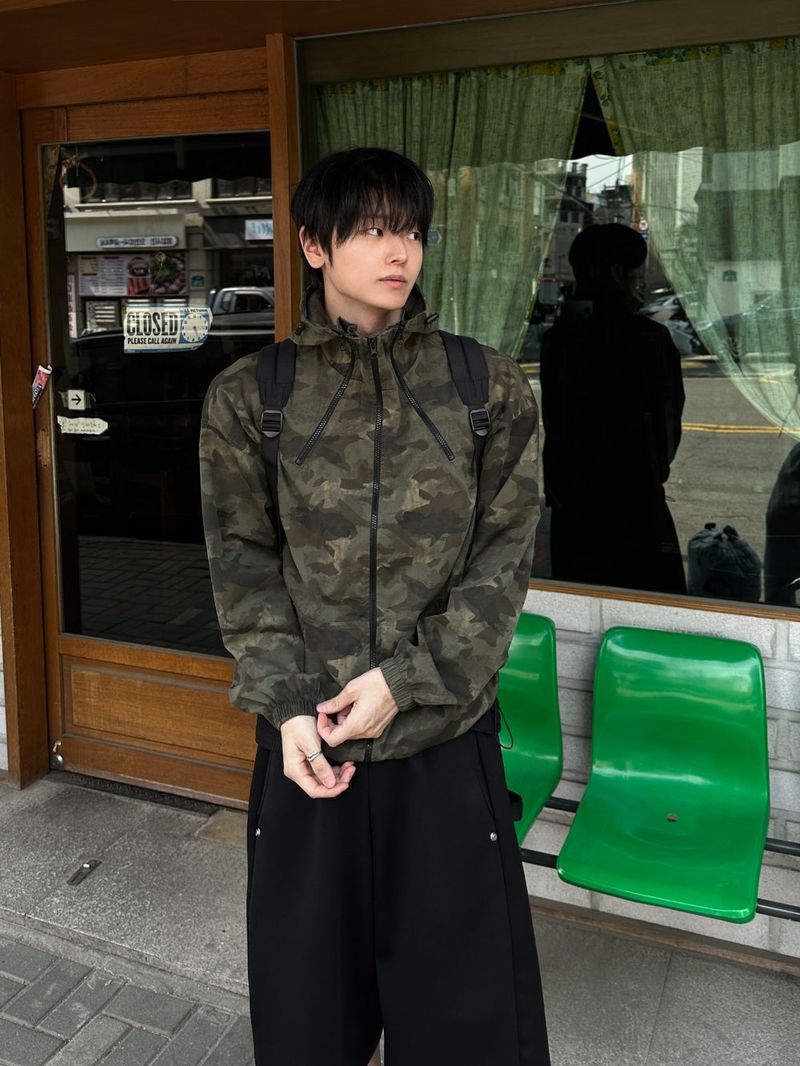 Veron Camo Hood Windbreaker
