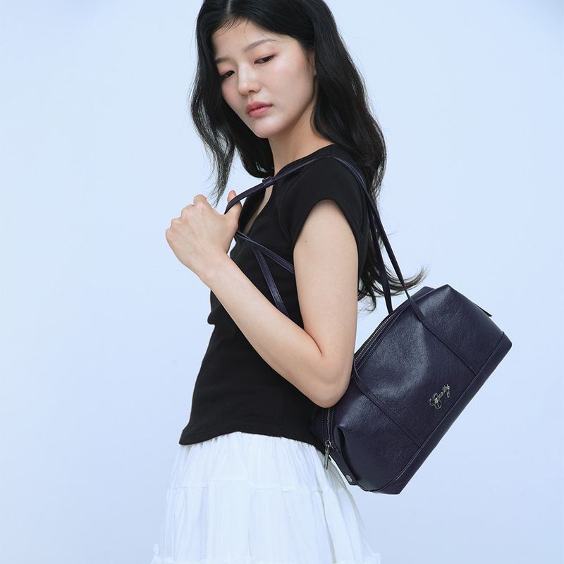 Curetty(キュリティ)の「C CURLY LOGO SQUARE BAG_PURPLE(Bags)」