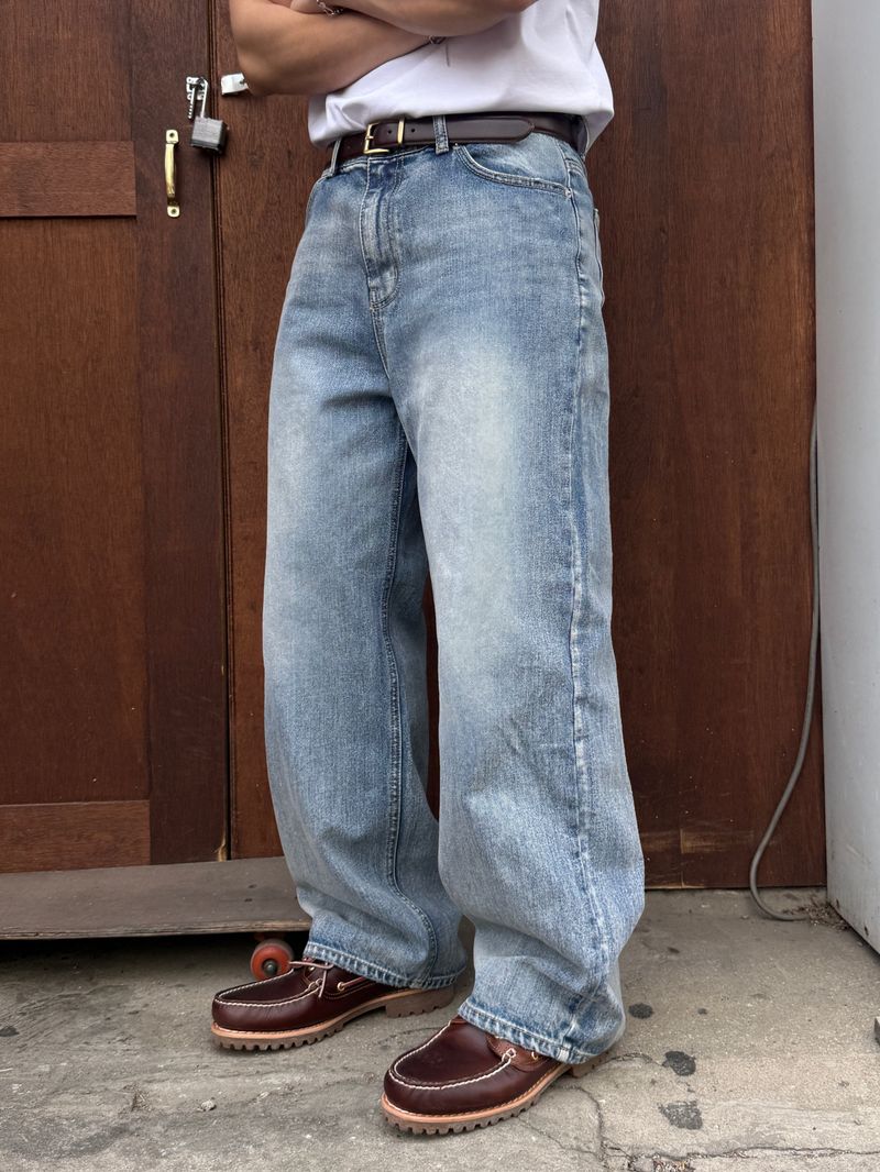 If semi-wide denim pants