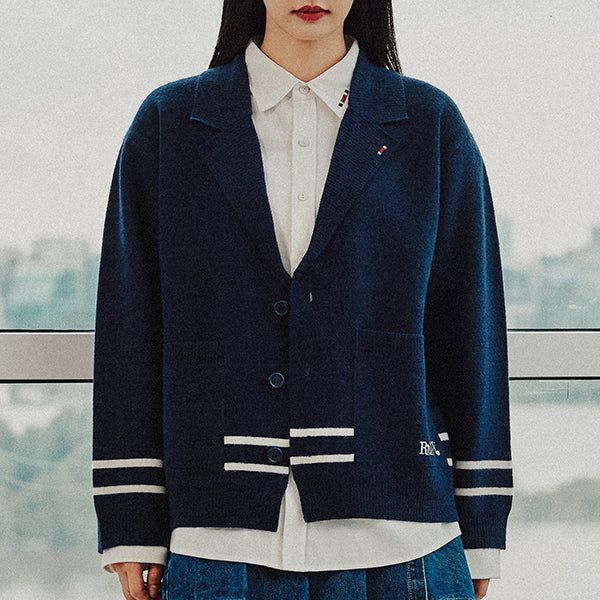 ROMANTIC CROWN（ロマンティッククラウン）の「NOTCHED LAPEL KNIT BLAZER_NAVY（Tops）」