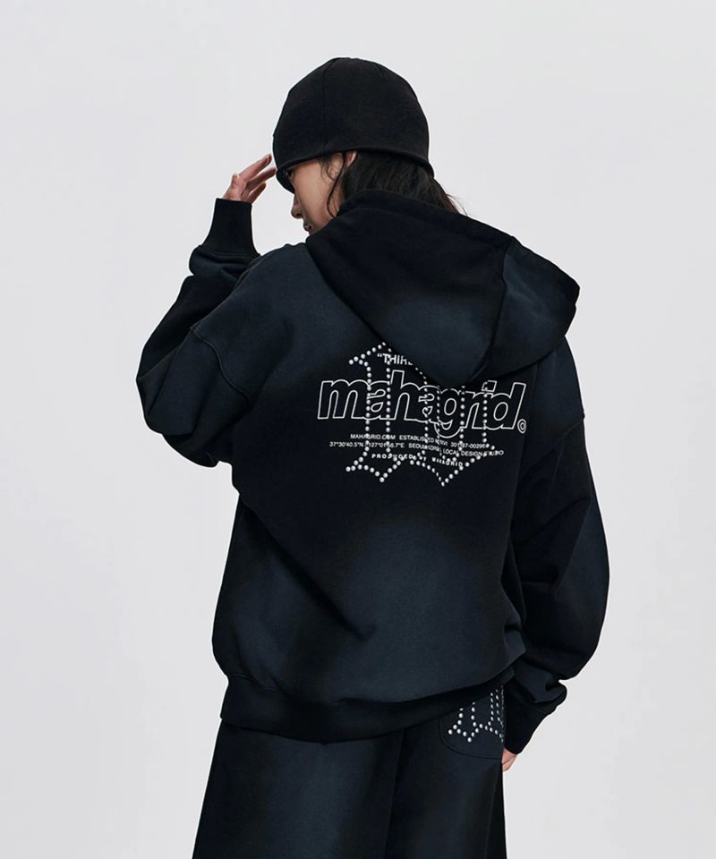 mahagrid（マハグリッド）の「WASHED 10TH THIRD LOGO ZIP UP HOODIE_BLACK（Tops）」