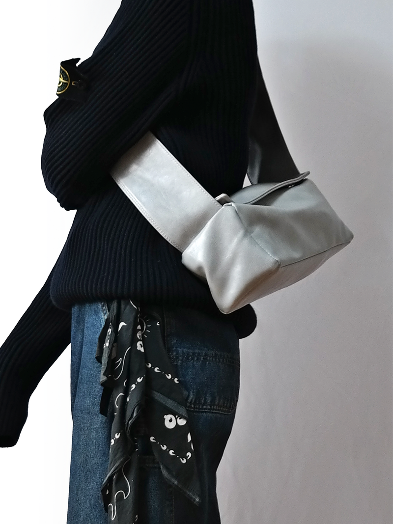 INNEQ（イネク）の「Shoulder Strap_Gray（Bags）」