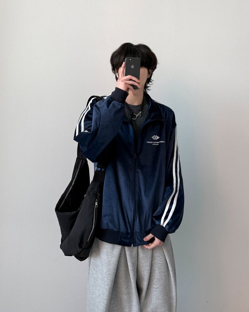 YOURNUS(ユアナス)の「Series Velour Track Jersey(Tops)」
