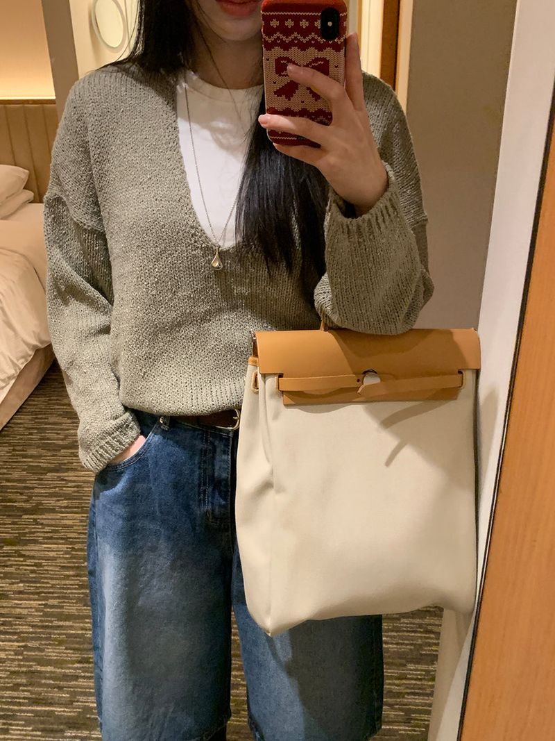 [MADE] Rieze Deep V Knit