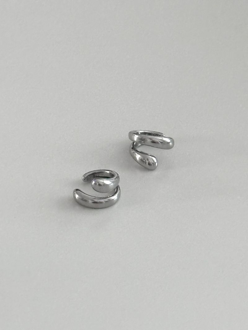 OFUSE（オヒューズ）の「ベーシックイヤーカフ（アクセサリー）」