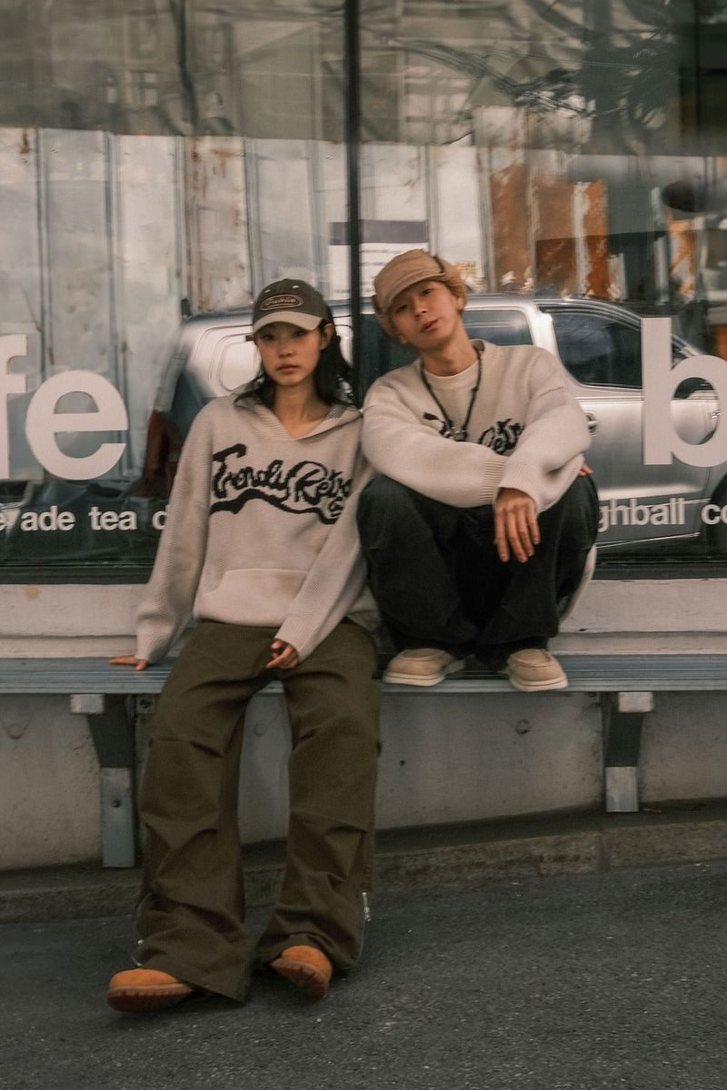 RE: WAVE LOGO KNIT HOODIE - IVORY