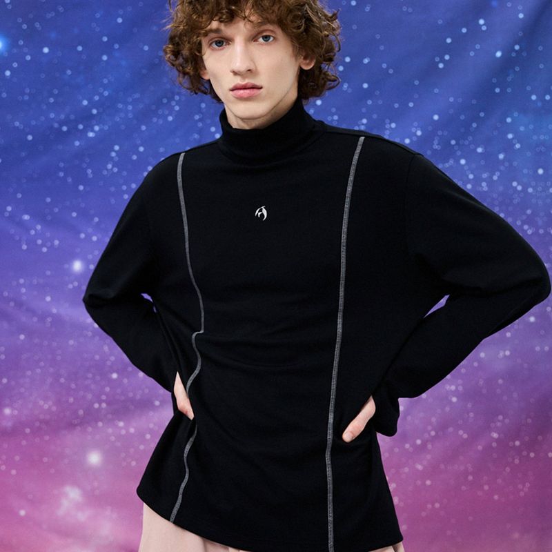 Stitch line turtleneck tshirts