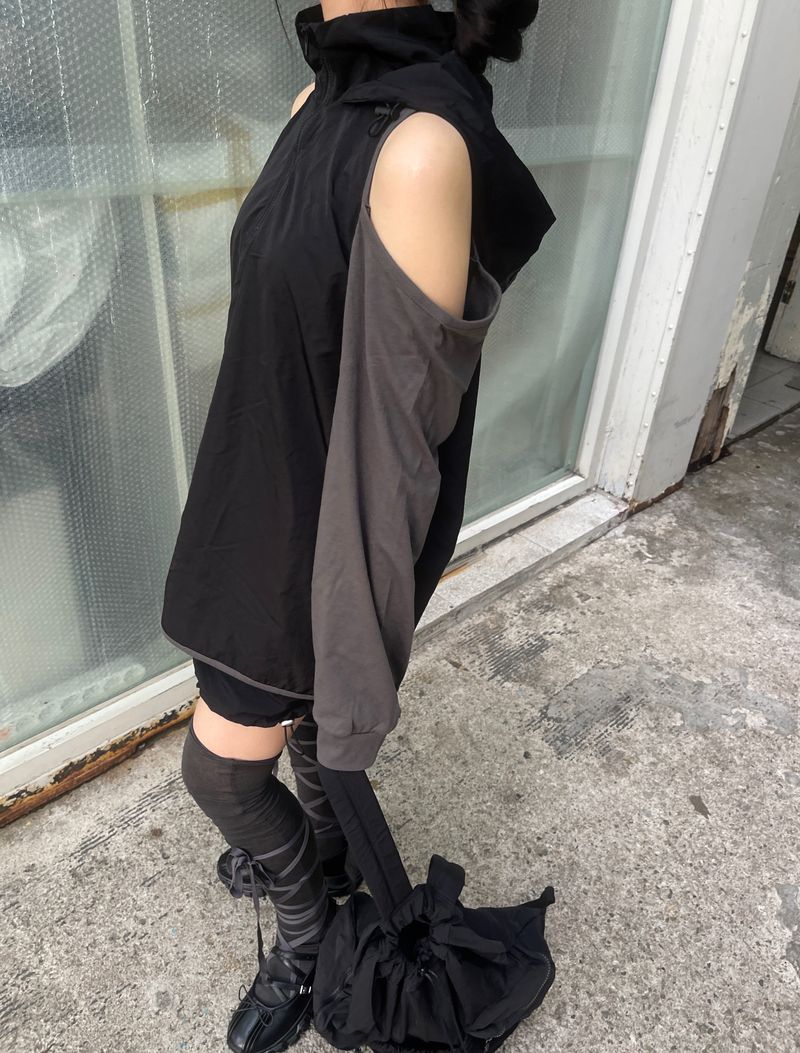 shoulder slit wind anorak hood