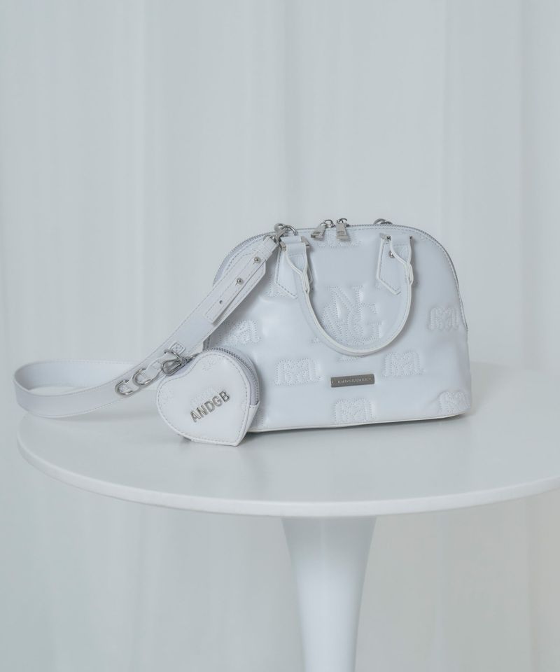 ANDGEEBEE(アンジービー)の「ロゴモノグラムショルダーバッグ(Bags)」