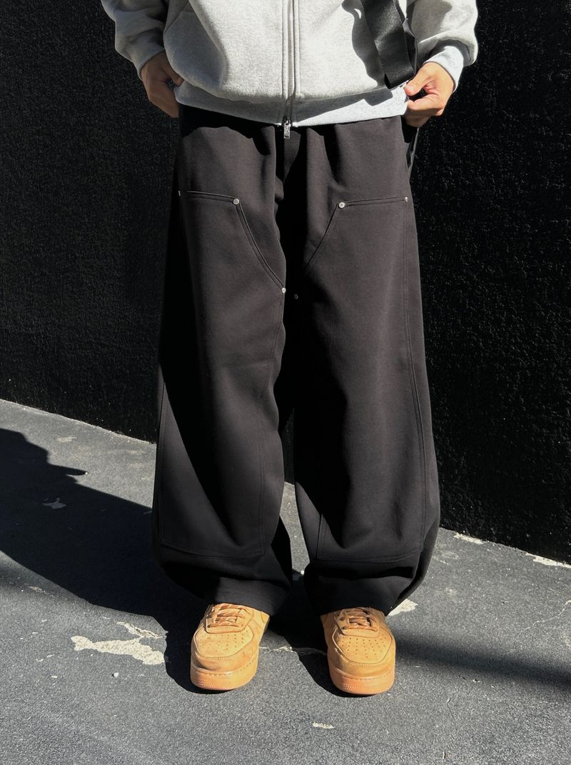 ONEPICK CLOTHES(ワンピッククローズ)の「ウェットダブルニリベットスウェットパンツ(パンツ)」