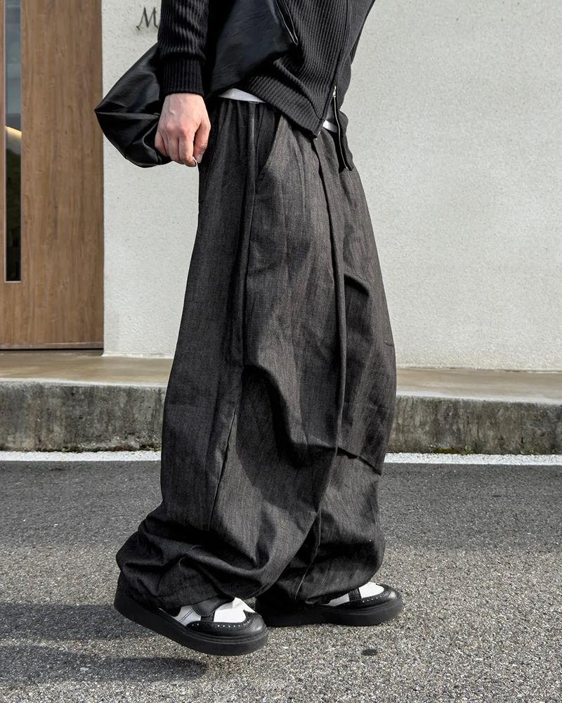 JIIGEUM（ジグム）の「ハウト オーバー カーブド デニム パンツ（パンツ）」