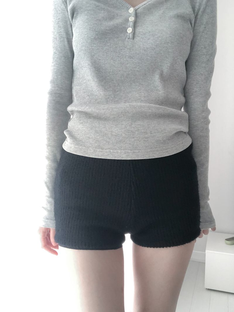 mild knit shorts (4c)