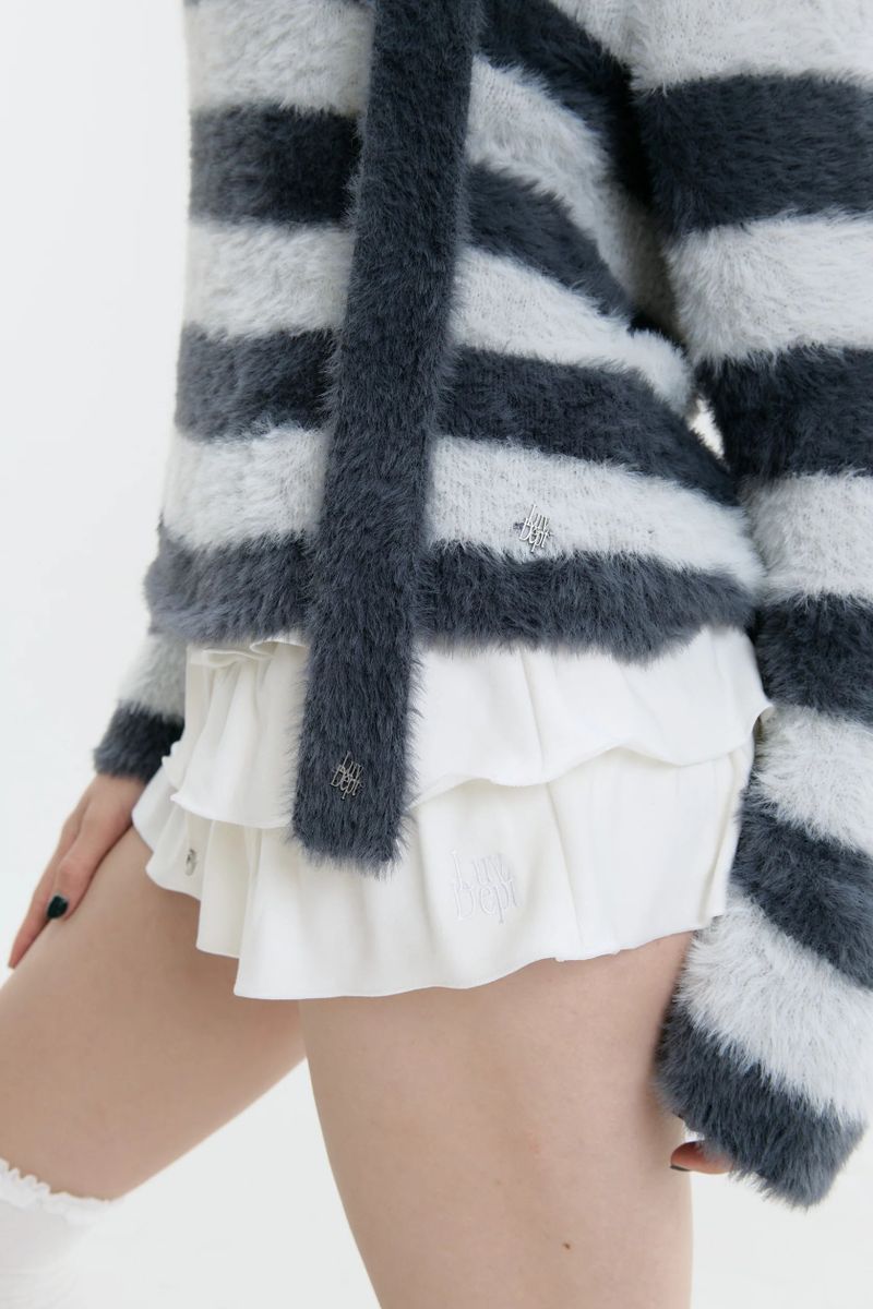 We Fell In Love In Reality（ウィ フェル イン ラブ イン リアリティ）の「Luv Dept / The Rococo Mini Skirt- 2 colours （Skirts）」