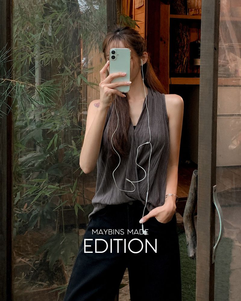 MADE. YUER pleated halter top