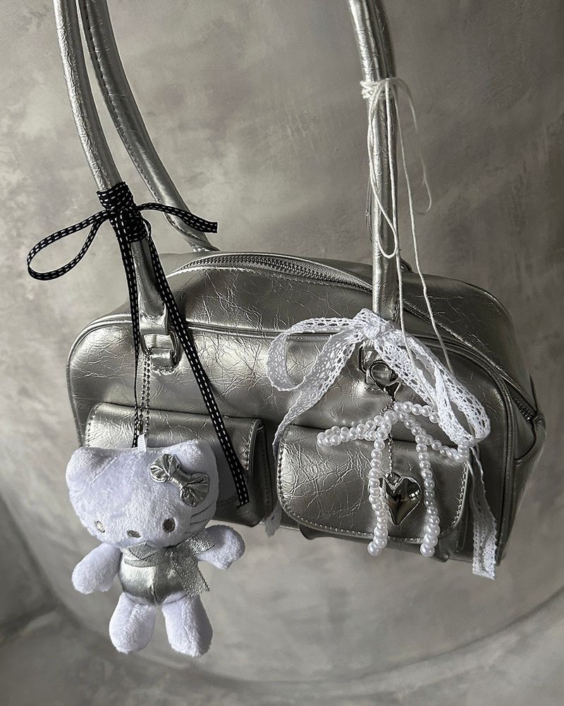 Ribbon heart pearl white keyring