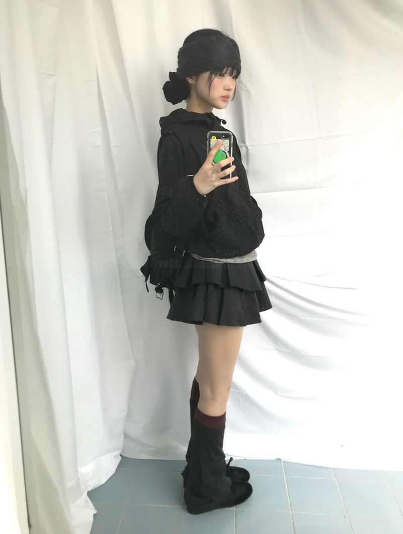 Soft terry dot windbreaker