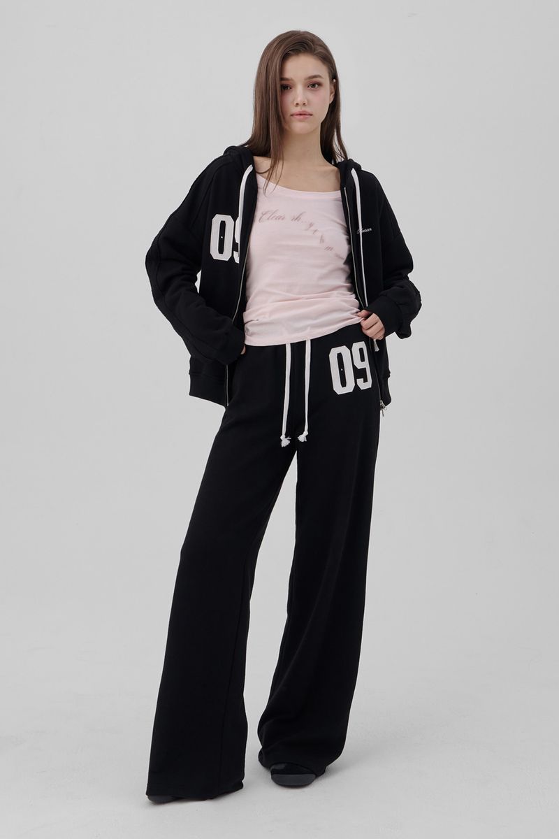 Kleesier（クリーシーア）の「09 ナンバリングストレートパンツ, ブラック（パンツ）」