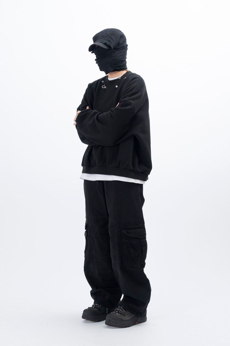 Neck Pierce Sweatshirt