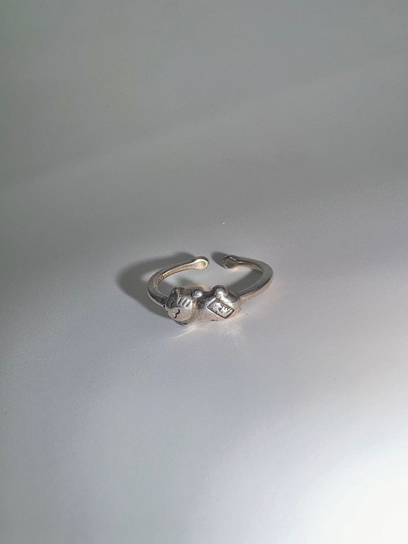 Neko ring